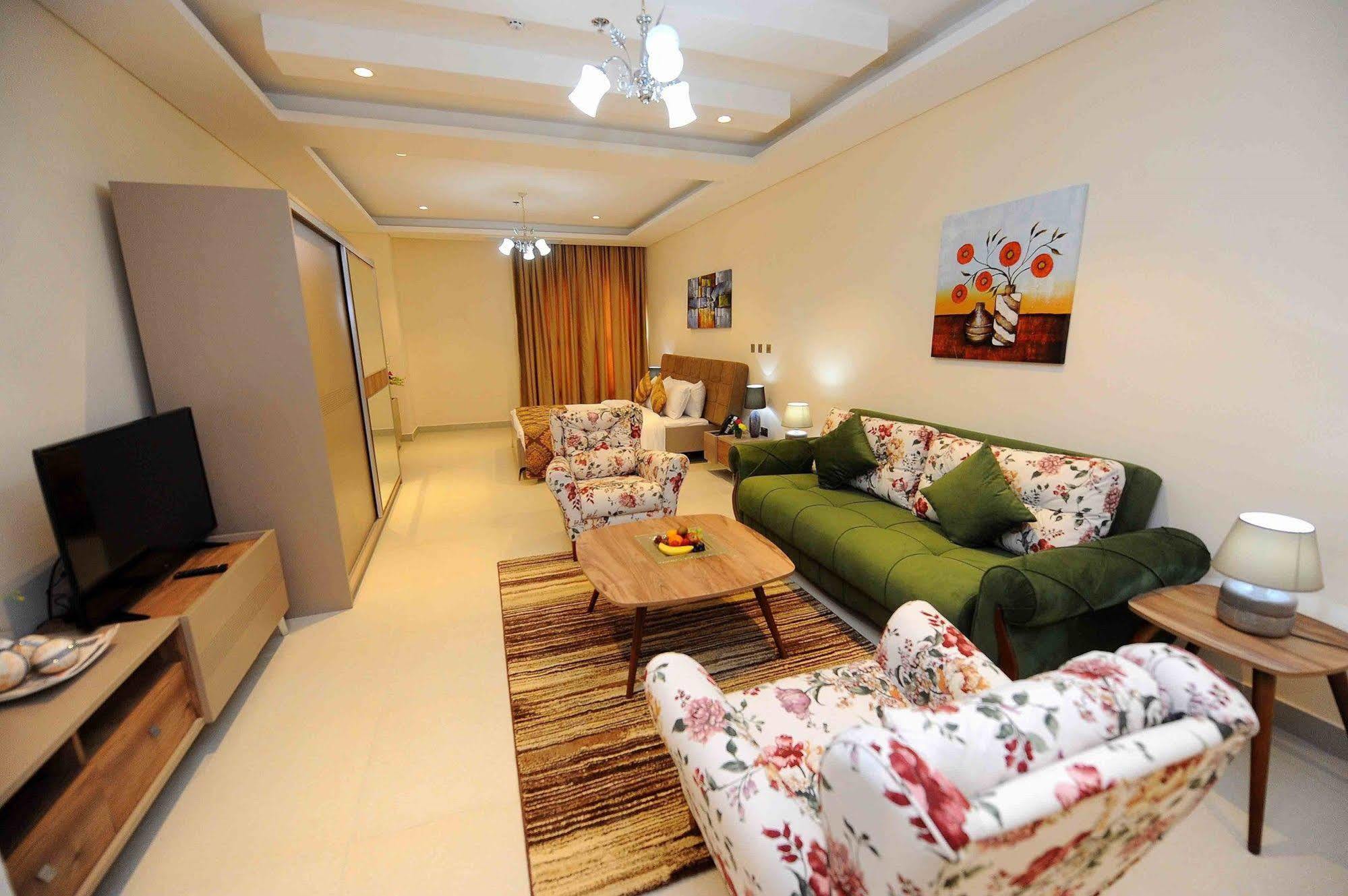 Al Mansour Park Inn Hotel&Apartment Doha Exterior photo
